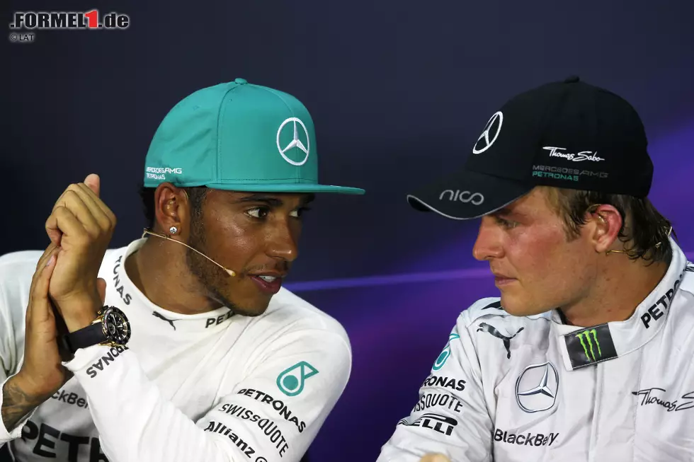 The Telegraph (Großbritannien): "Erster Treffer, Lewis Hamilton. Diese Saison könnte zum Duell zwischen dem Instinkt-Fahrer aus England und seinem, so sagt die Theorie, mehr kopfgesteuerten Teamkollegen Nico Rosberg werden." Foto zur News: The Telegraph (Großbritannien): "Erster Treffer, Lewis Hamilton. Diese Saison könnte zum Duell zwischen dem Instinkt-Fahrer aus England und seinem, so sagt die Theorie, mehr kopfgesteuerten Teamkollegen Nico Rosberg werden."