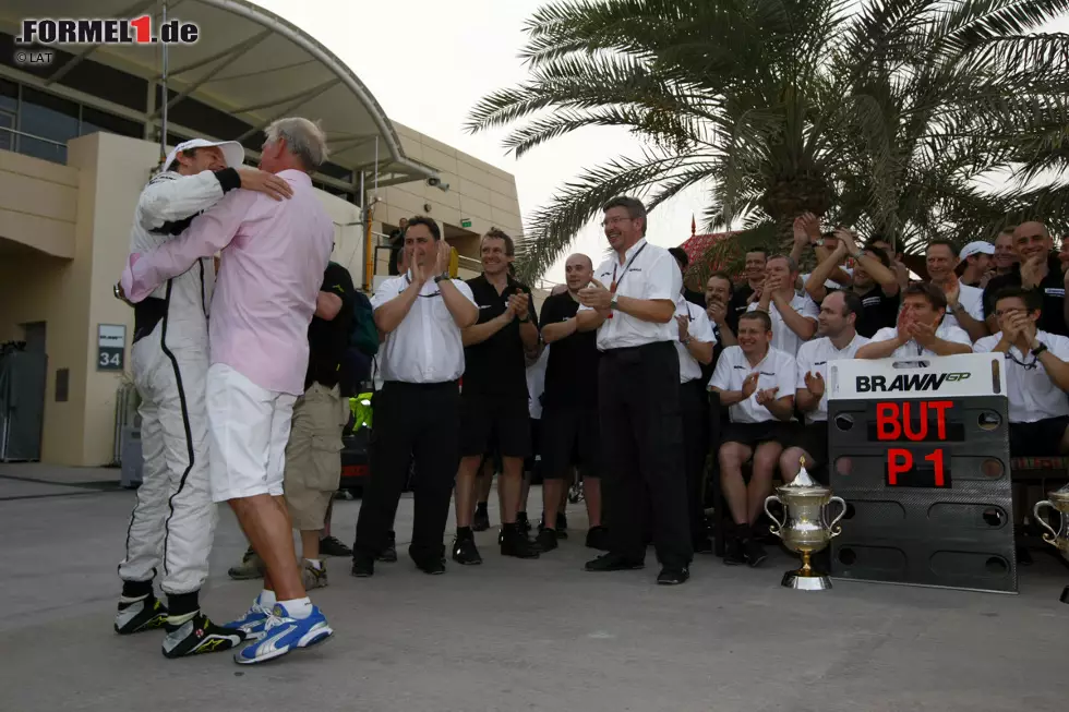 Der einzige andere Fahrer, der je den Bahrain-Grand-Prix gewonnen hat, ist Jenson Button. Der Brite war in seinem Weltmeister-Jahr 2009 auf Brawn erfolgreich. Foto zur News: Der einzige andere Fahrer, der je den Bahrain-Grand-Prix gewonnen hat, ist Jenson Button. Der Brite war in seinem Weltmeister-Jahr 2009 auf Brawn erfolgreich.