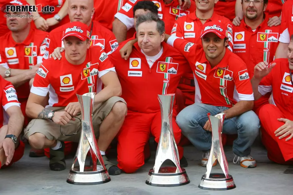 Siege für Schumacher, Massa (zwei) und Alonso bedeuten, dass Ferrari mit vier Siegen der erfolgreichste Konstrukteur in Bahrain ist. Renault (2005 und 2006) und Red Bull (2012 und 2013) sind den Italienern am nächsten auf den Fersen. Foto zur News: Siege für Schumacher, Massa (zwei) und Alonso bedeuten, dass Ferrari mit vier Siegen der erfolgreichste Konstrukteur in Bahrain ist. Renault (2005 und 2006) und Red Bull (2012 und 2013) sind den Italienern am nächsten auf den Fersen.