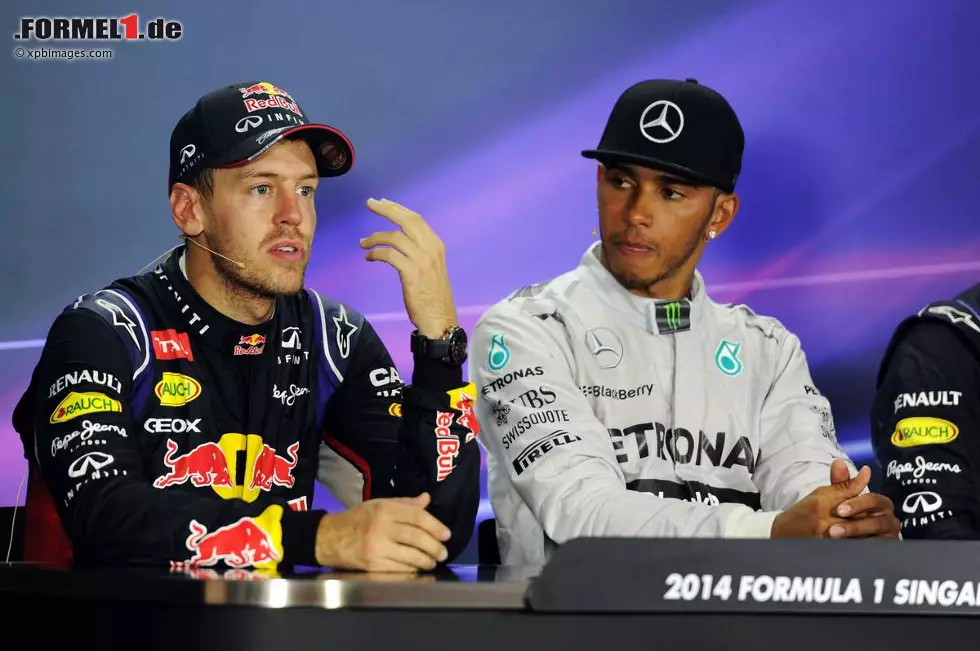 Foto zur News: Corriere dello Sport (Italien): "Lewis Hamilton ist wieder der Herr der Formel 1. Vettel findet den Weg auf das Podium an einem Tag, an dem er nicht mehr glaubte, das zu schaffen. Nach einer Durststrecke von sechs Grands Prix zeigt er, dass er ein Meister ist, der seine Qualitäten in schwierigen Situationen zeigt."