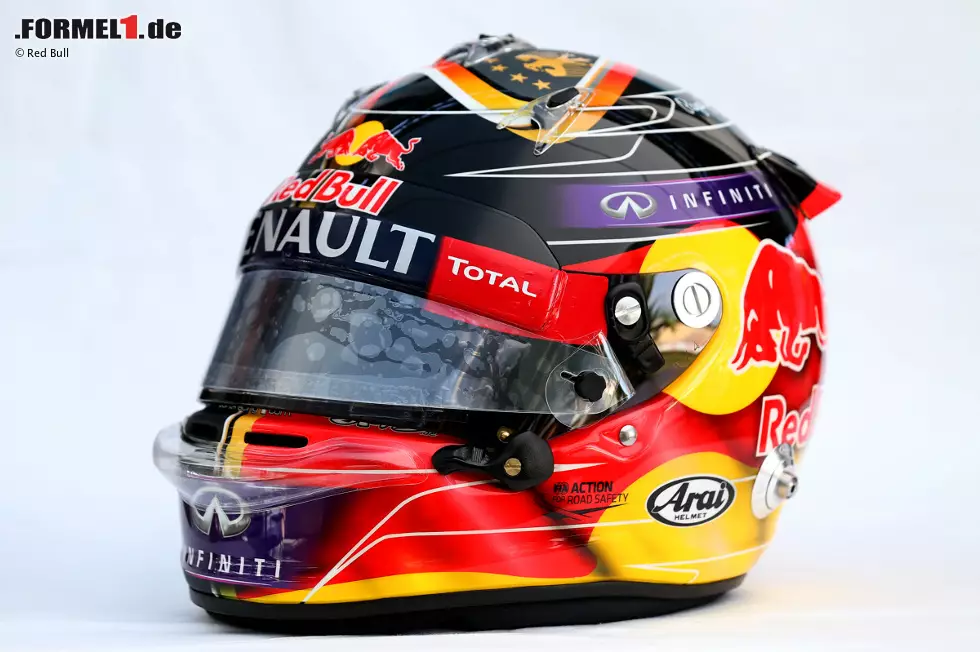 Und auch bei Sebastian Vettel, der nur 30 Autominuten von Hockenheim entfernt aufgewachsen ist, darf's ein bisschen DFB sein. Beim viermaligen Weltmeister gibt's aber keine urheberrechtlichen Probleme. Foto zur News: Und auch bei Sebastian Vettel, der nur 30 Autominuten von Hockenheim entfernt aufgewachsen ist, darf's ein bisschen DFB sein. Beim viermaligen Weltmeister gibt's aber keine urheberrechtlichen Probleme.