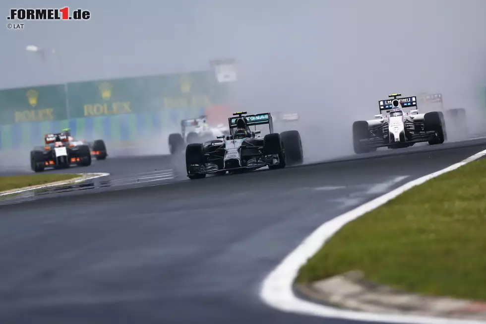 As (Spanien): "Alonso wurde Zweiter nach einer großen Vorstellung, Ricciardo gewann. Wieder eine unglaubliche Leistung von Hamilton, der aus der Boxengasse startete und als Dritter endete. Rosberg ist weiterhin WM-Führender, aber sein britischer Stallkollege ist näher dran. Es war ein episches Rennen." Foto zur News: As (Spanien): "Alonso wurde Zweiter nach einer großen Vorstellung, Ricciardo gewann. Wieder eine unglaubliche Leistung von Hamilton, der aus der Boxengasse startete und als Dritter endete. Rosberg ist weiterhin WM-Führender, aber sein britischer Stallkollege ist näher dran. Es war ein episches Rennen."