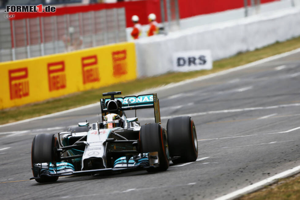 Foto zur News: Marca (Spanien): &quot;Eine beleidigende Überlegenheit von Mercedes. Alonso nur Sechster, Hamilton hält bereits die Zügel der WM in der Hand. Auch Vettel lieferte von Startplatz 15 ein großes Rennen.&quot;