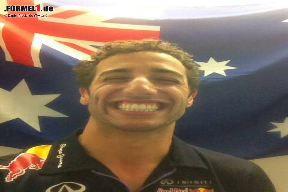Foto zur News: "Ich kann ganz offiziell nicht noch mehr grinsen. Jetzt habt Ihr wirklich alles gesehen!" Mit diesem Posting feiert Daniel Ricciardo (Red Bull) seinen ersten Formel-1-Rennsieg. Und wir sind damit schon mittendrin in unserer Backstage-Fotostrecke zum Großen Preis von Kanada 2014!