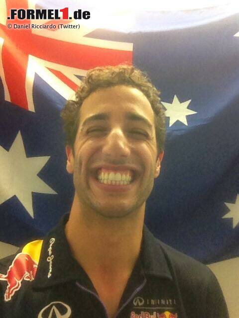 Foto zur News: &quot;Ich kann ganz offiziell nicht noch mehr grinsen. Jetzt habt Ihr wirklich alles gesehen!&quot; Mit diesem Posting feiert Daniel Ricciardo (Red Bull) seinen ersten Formel-1-Rennsieg. Und wir sind damit schon mittendrin in unserer Backstage-Fotostrecke zum Großen Preis von Kanada 2014!