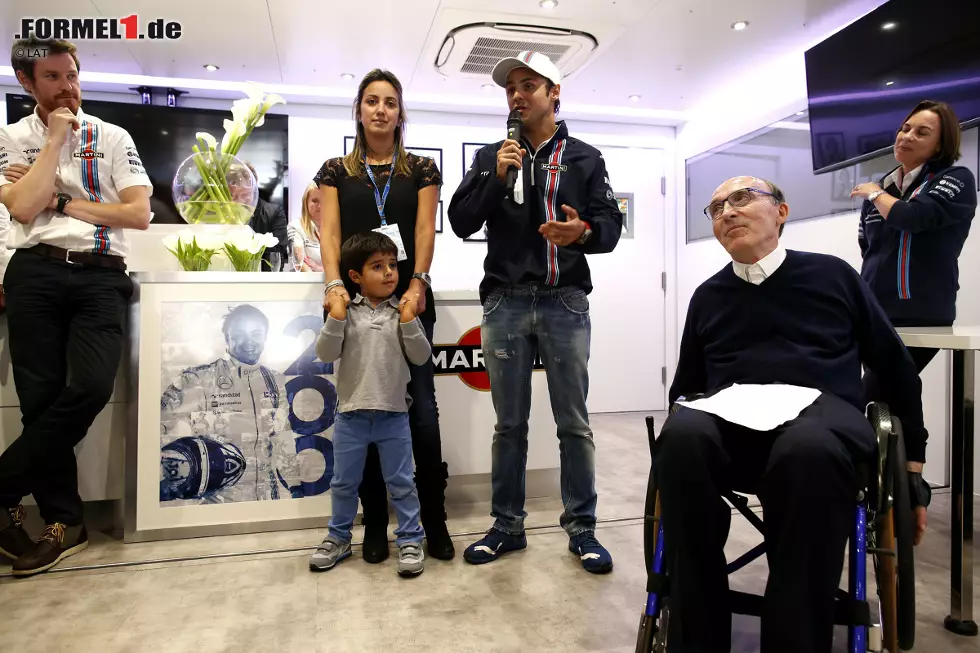 Felipe Massa wird schon 200: Zum Jubiläums-Grand-Prix gibt das Williams-Team einen kleinen Empfang, zu dem das halbe Fahrerlager kommt - inklusive Kollegen von anderen Rennställen. Foto zur News: Felipe Massa wird schon 200: Zum Jubiläums-Grand-Prix gibt das Williams-Team einen kleinen Empfang, zu dem das halbe Fahrerlager kommt - inklusive Kollegen von anderen Rennställen.