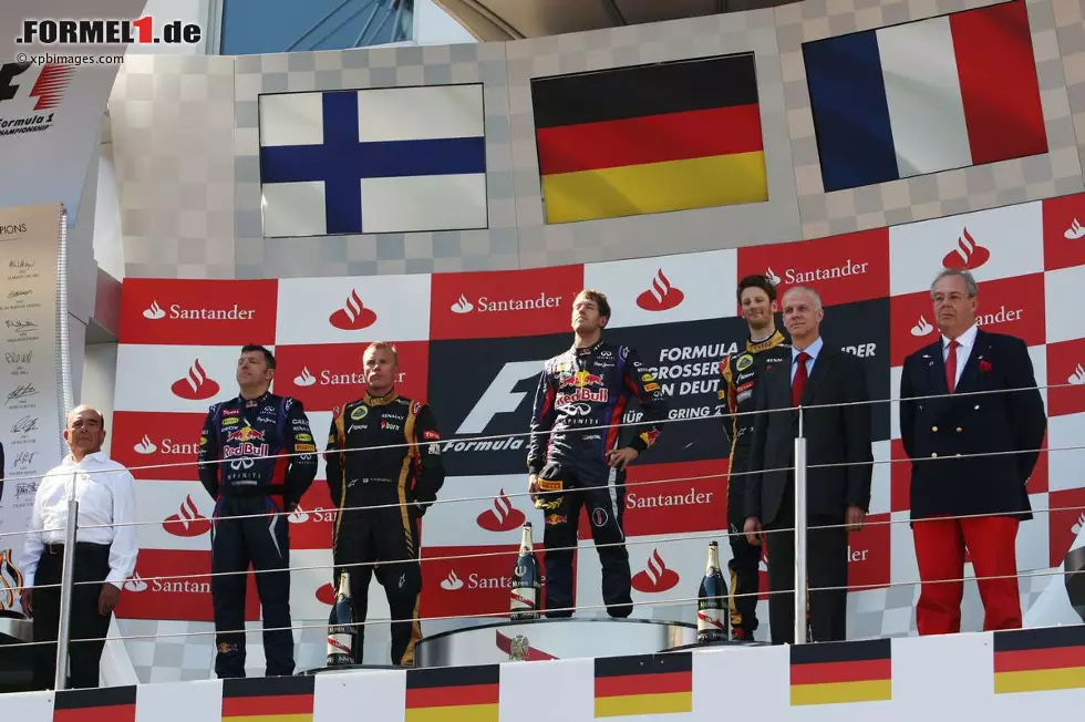 Foto zur News: Auch Grosjean kann sich noch aufs Podium retten, nachdem Fernando Alonso in der Endphase des Rennens noch bedrohlich dicht an den Franzosen herangekommen war.