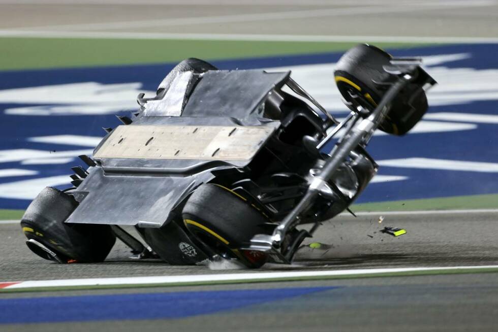 Foto zur News: Marca (Spanien): &quot;Riesenrennen und Schiffbruch von Ferrari in Bahrain. Ein Wunder! Maldonado stellte Esteban Gutierrez auf den Kopf ... und es ist nichts passiert! Mercedes tyrannisiert, und Ferrari wird zum Horror beim GP von Bahrain. Hamilton schlägt Rosberg in einer unglaublichen Schlacht.&quot;