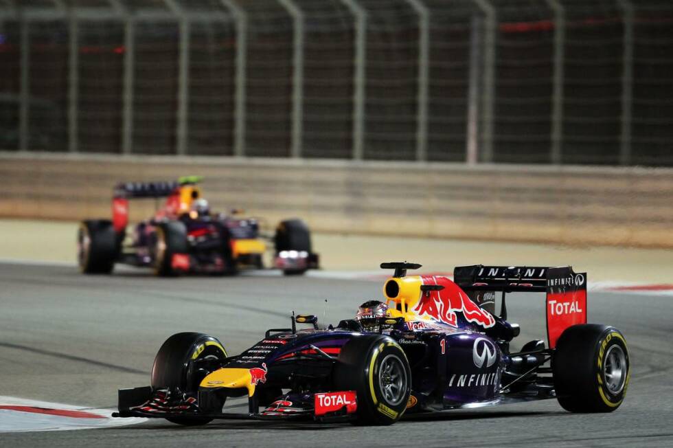 Foto zur News: Tuttosport (Italien): &quot;Für Mercedes gibt es nur noch Lob. Das Auto ist fantastisch, aber dasselbe gilt für die Piloten, die frei gelassen werden, sich auf der Piste zu bekämpfen. Lob auch für Rosberg, der bis zuletzt nicht auf den Sieg verzichtet. Red Bull feiert erste Signale des Aufschwungs, die bereits in Sepang zu sehen waren. Vettel, der das Beste von sich zeigt, wenn er allein an der Spitze fährt, hat sich mit der Gruppe duelliert, obwohl er daran nicht gewöhnt ist. Der Weltmeister muss mit der Konkurrenz Ricciardos rechnen, auch eine ungewohnte Sache für Sebastian.&quot;