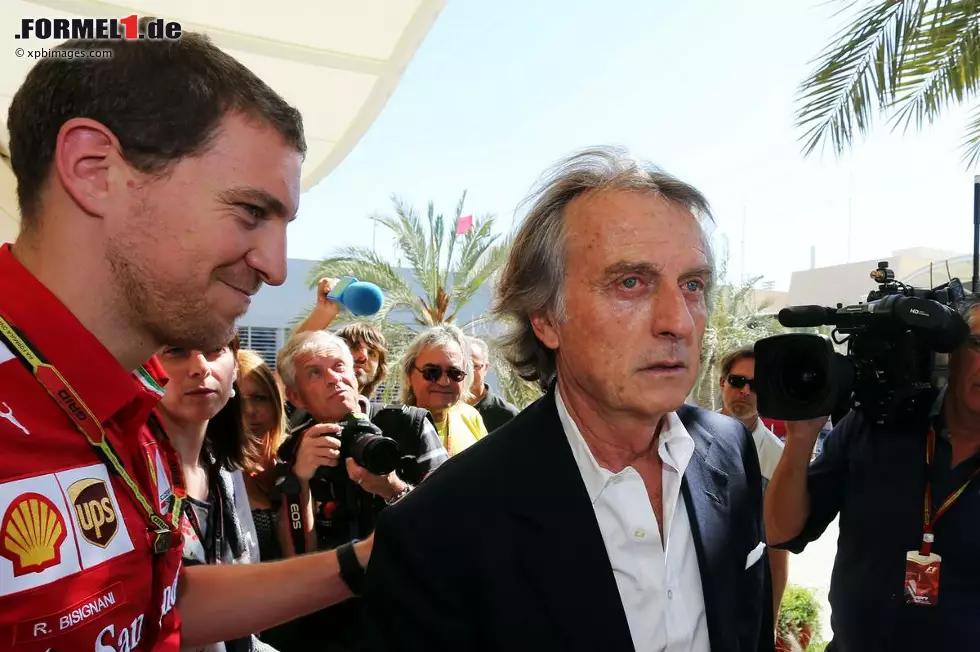 Corriere della Sera (Italien): "Freier Kampf im Mercedes-Lager. Hamilton besiegt den 'Feind' Rosberg. Hamilton ist unbesiegbar, wenn er den richtigen Tag erwischt. Ferrari hinkt hinterher. Montezemolo kann seine tiefe Verbitterung nicht mehr verbergen." Foto zur News: Corriere della Sera (Italien): "Freier Kampf im Mercedes-Lager. Hamilton besiegt den 'Feind' Rosberg. Hamilton ist unbesiegbar, wenn er den richtigen Tag erwischt. Ferrari hinkt hinterher. Montezemolo kann seine tiefe Verbitterung nicht mehr verbergen."