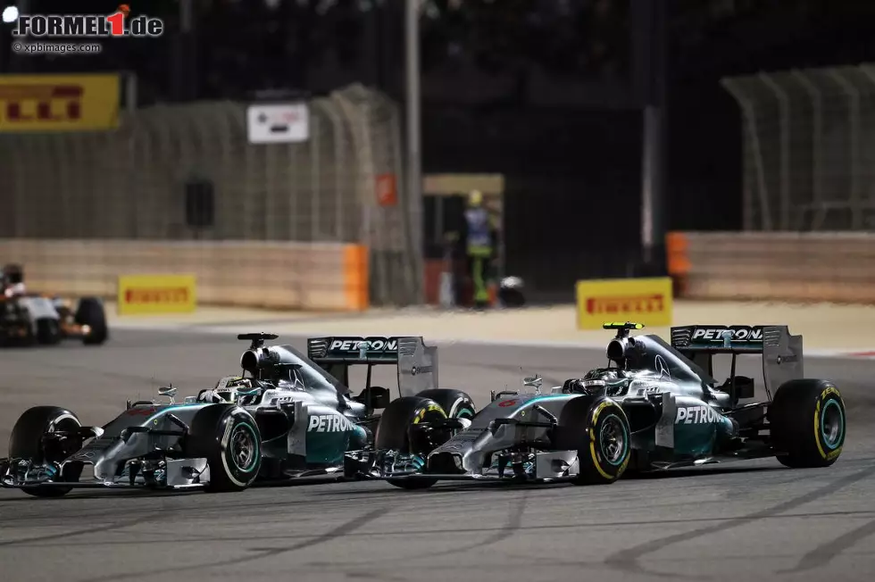 El Mundo Deportivo (Spanien): "Mercedes-Spektakel und Ferrari-Fiasko. Hamilton gewinnt die Schlacht von Bahrain. Nach all dem, was man am Wochenende und in den letzten beiden Rennen gesehen hat, wurden die Prognosen eingehalten. Red Bull hat sich etwas verbessert." Foto zur News: El Mundo Deportivo (Spanien): "Mercedes-Spektakel und Ferrari-Fiasko. Hamilton gewinnt die Schlacht von Bahrain. Nach all dem, was man am Wochenende und in den letzten beiden Rennen gesehen hat, wurden die Prognosen eingehalten. Red Bull hat sich etwas verbessert."