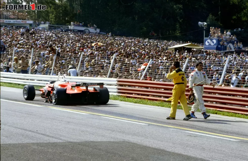 Der schnelle de Cesaris bekam noch mehr Siegchancen. In Monaco 1982 hätte er beinahe gewonnen, doch in der Schlussrunde ging dem Alfa Romeo der Sprit aus. Die Italiener hatten viel Geduld mit ihrem Piloten, der in Spielberg kurz nach dem Start seinen damaligen Teamkollegen Bruno Giacomelli abräumte und für eine Nullnummer sorgte. Es zahlte sich aus: Im Jahr darauf vermasselte ihm zwar ein Motorschaden in Spa-Francorchamps einen ersten Platz, in Kyalami jedoch erzielte er als Zweiter das beste Resultat seiner Formel-1-Karriere. Foto zur News: Der schnelle de Cesaris bekam noch mehr Siegchancen. In Monaco 1982 hätte er beinahe gewonnen, doch in der Schlussrunde ging dem Alfa Romeo der Sprit aus. Die Italiener hatten viel Geduld mit ihrem Piloten, der in Spielberg kurz nach dem Start seinen damaligen Teamkollegen Bruno Giacomelli abräumte und für eine Nullnummer sorgte. Es zahlte sich aus: Im Jahr darauf vermasselte ihm zwar ein Motorschaden in Spa-Francorchamps einen ersten Platz, in Kyalami jedoch erzielte er als Zweiter das beste Resultat seiner Formel-1-Karriere.