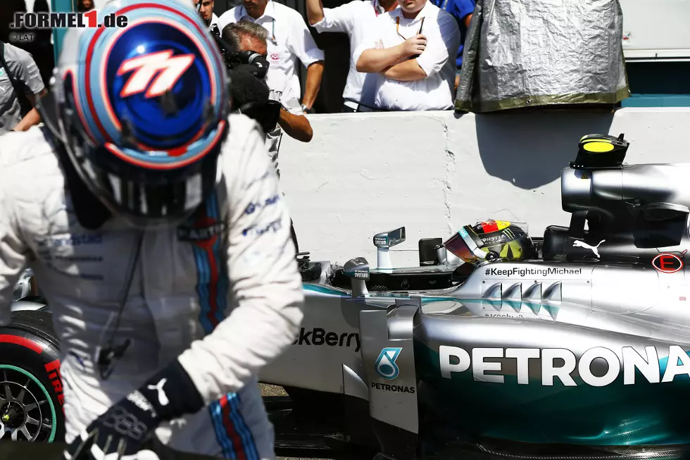 Pole-Position beim Heimspiel: Nico Rosberg holt sich in Hockenheim souverän den ersten Startplatz, nachdem Hauptkonkurrent Lewis Hamilton bereits in Q1 heftig in der Sachskurve rausgeflogen war. Die Plätze zwei und drei gehen an die beiden Williams-Piloten Valtteri Bottas und Felipe Massa. Foto zur News: Pole-Position beim Heimspiel: Nico Rosberg holt sich in Hockenheim souverän den ersten Startplatz, nachdem Hauptkonkurrent Lewis Hamilton bereits in Q1 heftig in der Sachskurve rausgeflogen war. Die Plätze zwei und drei gehen an die beiden Williams-Piloten Valtteri Bottas und Felipe Massa.