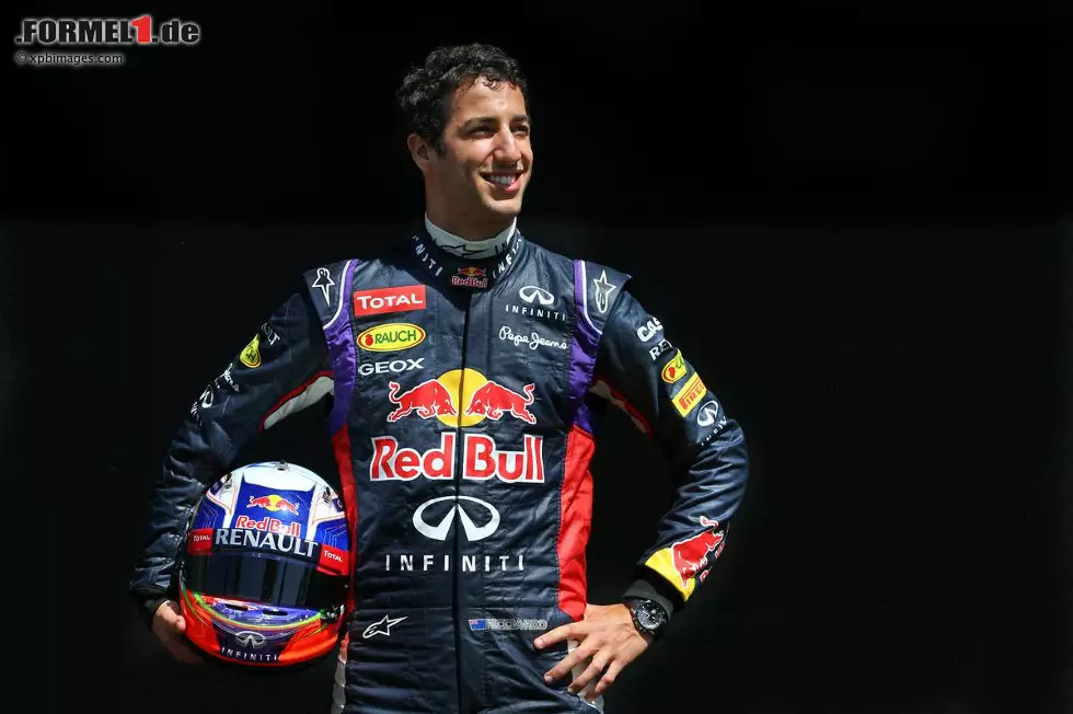 Foto zur News: #3 Daniel Ricciardo (Red-Bull-Renault), Australien, 24 Jahre alt
