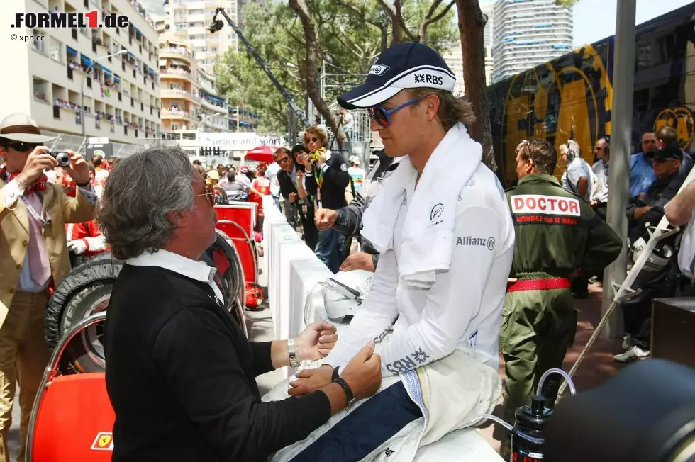 Foto zur News: 6 - Für Nico Rosberg ist die 6 eine logische Wahl: Mit jener Nummer wurde sein Vater Keke 1982 zum einzigen Mal Weltmeister, zudem sei es auch die Glücksnummer seiner Freundin Vivian. "Das muss doch auch für mich funktionieren", zwinkert der Mercedes-Pilot
