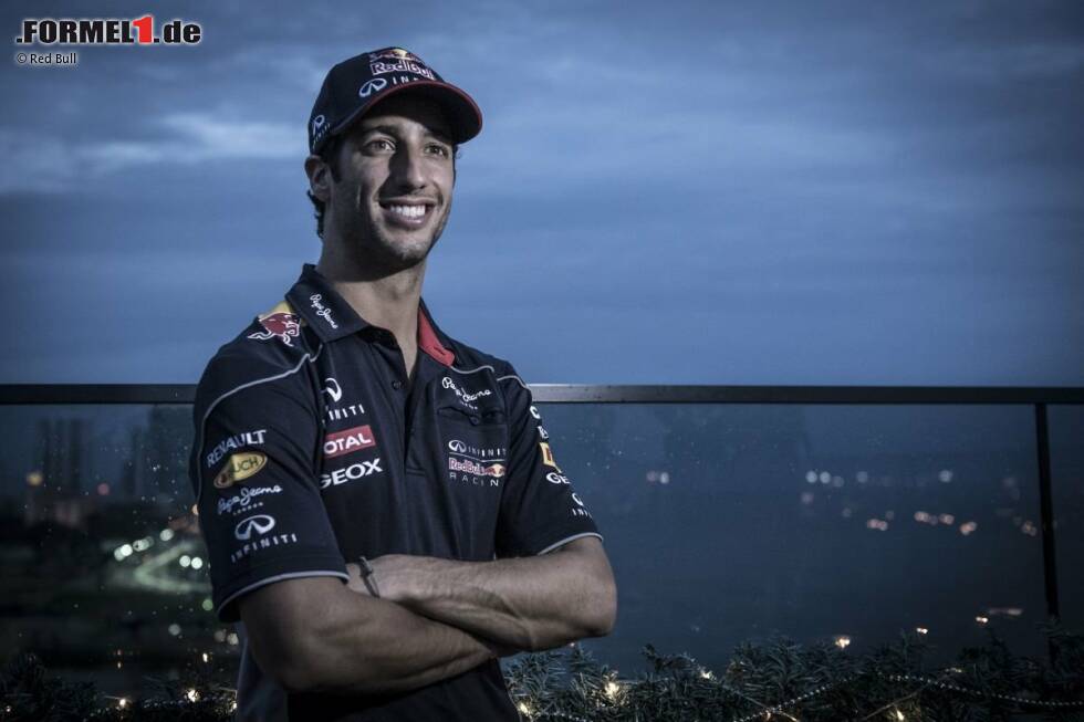 Foto zur News: 3 - Sein Teamkollege Daniel Ricciardo erklärt seine Wahl hingegen wie folgt: &quot;Die 3 war meine allererste Nummer beim Kartfahren, außerdem war ich ein Fan von Dale Earnhardt.&quot; Der im Februar 2001 tödlich verunglückte NASCAR-Pilot war jahrzehntelang mit dieser Nummer auf seinem Auto unterwegs