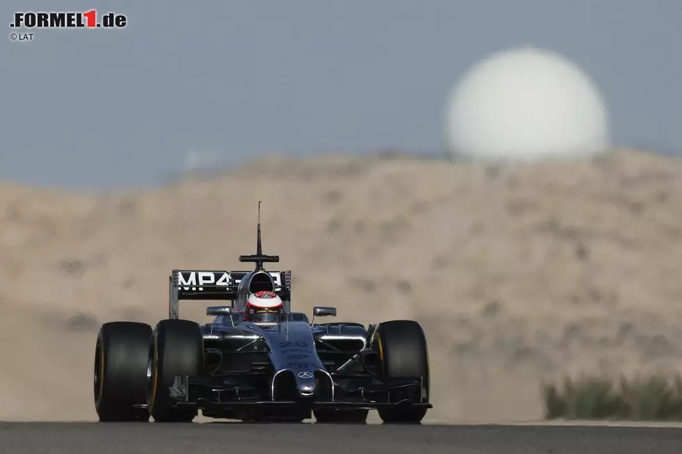 Foto zur News: Kevin Magnussen hatte "während der Test-und Filmtage in Bahrain viel Spaß. Die Strecke hat einen guten Mix aus Kurven und schnellen Geraden. Es macht wirklich Spaß, wenn das Auto gut läuft."