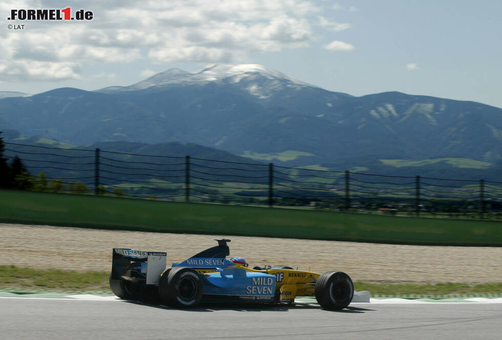 Foto zur News: Fernando Alonso ist bisher zweimal in Spielberg gefahren – 2001 mit Minardi und 2003 mit Renault. Beide Male kam er nicht über die Distanz. Bei seinem ersten Österreich-Rennen schied er nach 38 Runden mit Getriebeproblemen aus. Beim zweiten Mal bedeuteten Motorenprobleme nach 44 Runden das Aus für ihn.