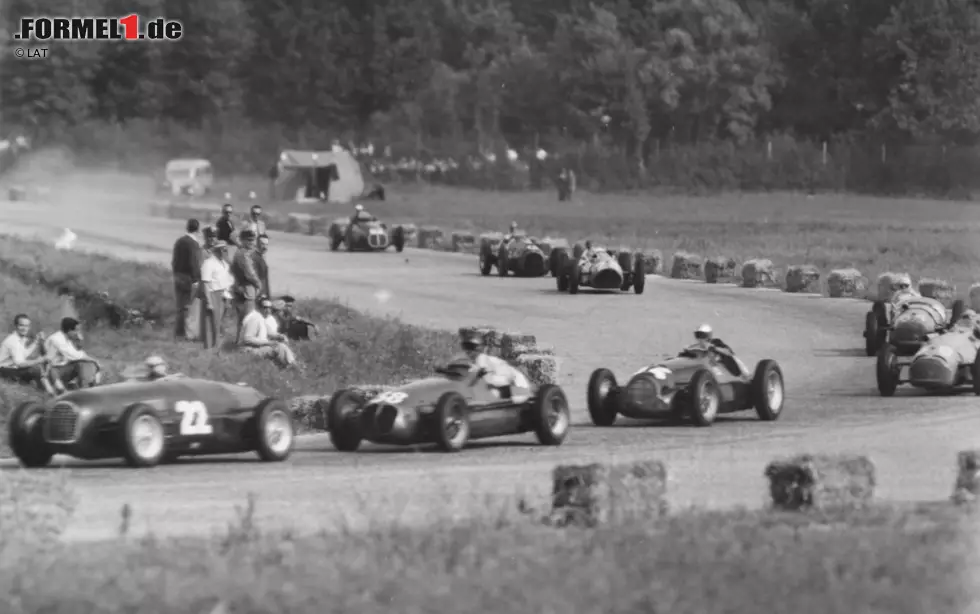 Der zweite Dauerbrenner ist der Große Preis von Italien, der ebenfalls bereits 1950 in Monza ausgetragen wurde. Foto zur News: Der zweite Dauerbrenner ist der Große Preis von Italien, der ebenfalls bereits 1950 in Monza ausgetragen wurde.