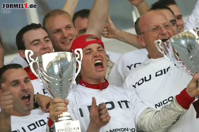 Foto zur News: Die 2005 gegründete GP2-Serie hat sich als das beste Sprungbrett in die Formel 1 erwiesen. 26 Piloten waren schon in beiden Serien unterwegs. Den Anfang macht 2006 Nico Rosberg, der als erster Meister der Serie zu Williams in die Formel 1 aufsteigt. Der Wiesbadener kann sich in der Königsklasse etablieren und hört nach seinem ersten Titel 2016 auf.