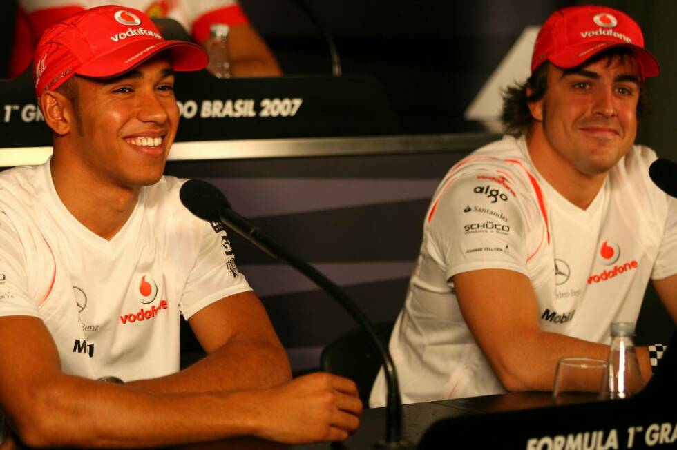 Foto zur News: Duell Nr. 4: Fernando Alonso &amp; Lewis Hamilton (McLaren, 2007)