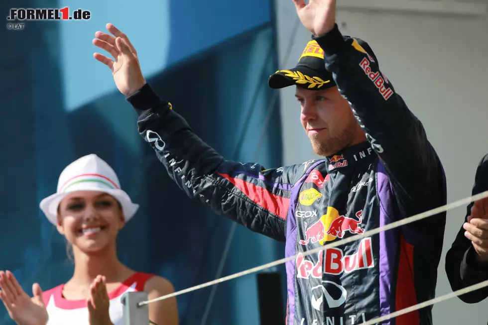 Auch bei drittplatzierte Sebastian Vettel, der in der Schlussphase nicht mehr an Räikkönen vorbeikommt, kling nach den starken Leistungen in Training Enttäuschung durch. "Kein optimales Rennen", sagt der Titelverteidiger und gesteht: "Ich hatte mir heute schon etwas mehr erhofft." Foto zur News: Auch bei drittplatzierte Sebastian Vettel, der in der Schlussphase nicht mehr an Räikkönen vorbeikommt, kling nach den starken Leistungen in Training Enttäuschung durch. "Kein optimales Rennen", sagt der Titelverteidiger und gesteht: "Ich hatte mir heute schon etwas mehr erhofft."