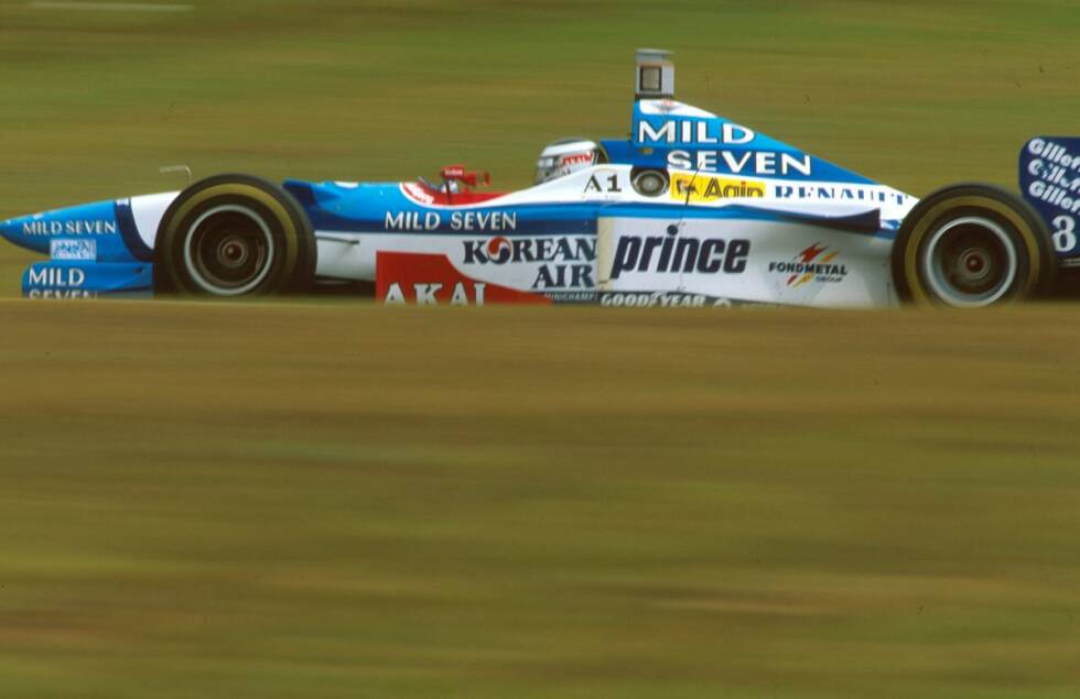 Foto zur News: 1997: Berger bleibt bei Benetton. Mit dem B197 kommt er besser klar als mit dem Vorgängermodell. Beim Grand Prix von Brasilien in Sao Paulo wird er Zweiter hinter Jacques Villeneuve (Williams).