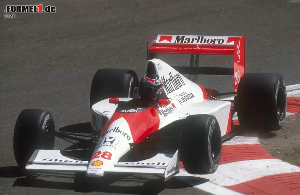 Ein Sieg gelingt Berger in der Saison 1990 nicht. Am mangelnden Einsatz liegt es nicht, wie er unter anderem in der Bus-Stop-Schikane von Spa-Francorchamps unter Beweis stellt. Der Österreicher beendet die Saison mit 43 WM-Punkten auf Gesamtrang vier. Foto zur News: Ein Sieg gelingt Berger in der Saison 1990 nicht. Am mangelnden Einsatz liegt es nicht, wie er unter anderem in der Bus-Stop-Schikane von Spa-Francorchamps unter Beweis stellt. Der Österreicher beendet die Saison mit 43 WM-Punkten auf Gesamtrang vier.