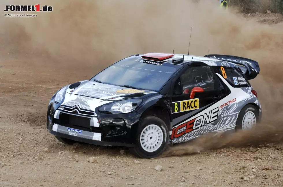 ... insgesamt zwei Jahre fährt Räikkönen in der Rallye-WM (WRC) von Red Bull gesponsert im Werks-Citroen. Er feiert Achtungserfolge: ein Sieg auf einer Wertungsprüfung in Deutschland und Platz fünf als bestes Ergebnis. Foto zur News: ... insgesamt zwei Jahre fährt Räikkönen in der Rallye-WM (WRC) von Red Bull gesponsert im Werks-Citroen. Er feiert Achtungserfolge: ein Sieg auf einer Wertungsprüfung in Deutschland und Platz fünf als bestes Ergebnis.