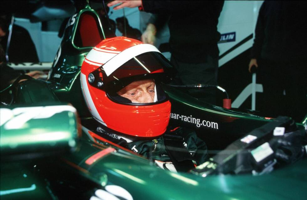 Foto zur News: Lauda ließ es sich nicht nehmen, das Auto selbst zu testen.