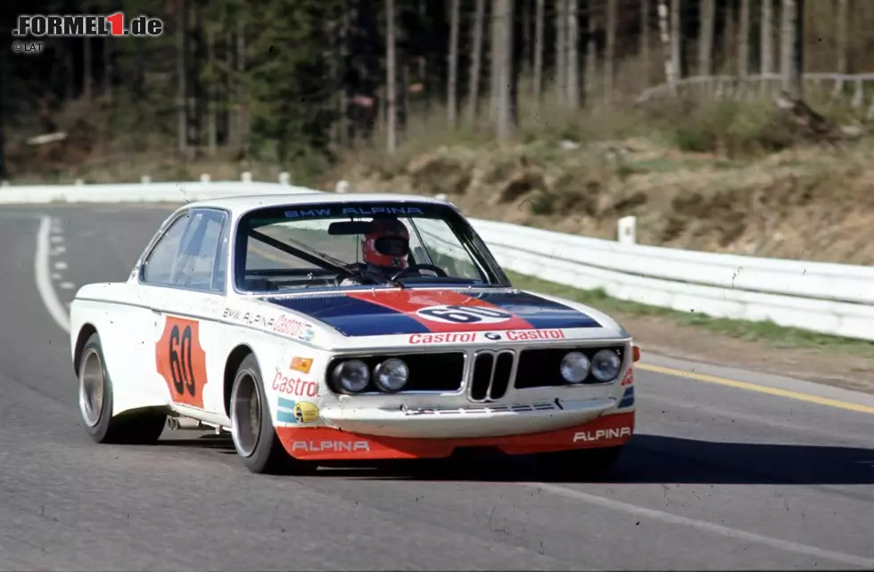 Foto zur News: Ehe es mit dem Commendatore an den Verhandlungstisch ging, feierte Lauda allerdings noch seinen größten Erfolg im Sportwagen-Geschäft. In einem BMW 3.0 CSL gewann er an der Seite des Deutschen Hand-Peter Joisten die 24 Stunden auf der Nürburgring-Nordschleife.