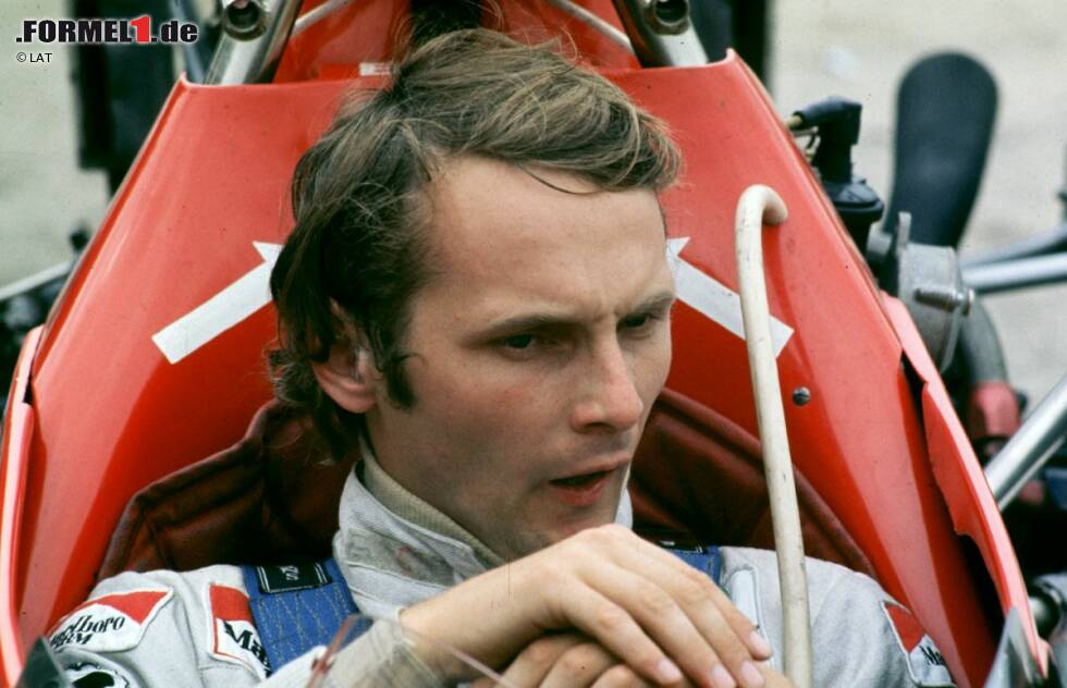 Foto zur News: Sein erstes Rennen bestritt er als 19-jähriger Nobody in einem Mini Cooper S 1300 bei einem Bergrennen in Oberösterreich, sein letztes als einer der erfolgreichsten Formel-1-Piloten aller Zeiten für McLaren beim Großen Preis von Australien in Adelaide. Eine Eigenschaft war dabei immer typisch Niki Lauda: sein gnadenloser Perfektionismus.