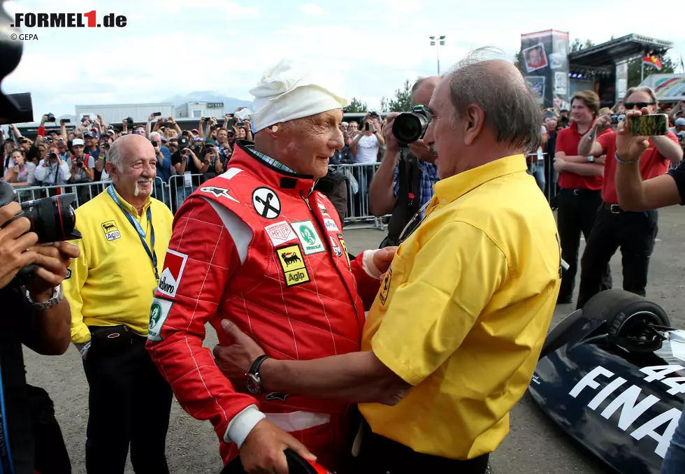 Alles wie damals: Für Niki Lauda wurde sogar sein früherer Ferrari-Mechaniker eingeflogen. Foto zur News: Alles wie damals: Für Niki Lauda wurde sogar sein früherer Ferrari-Mechaniker eingeflogen.