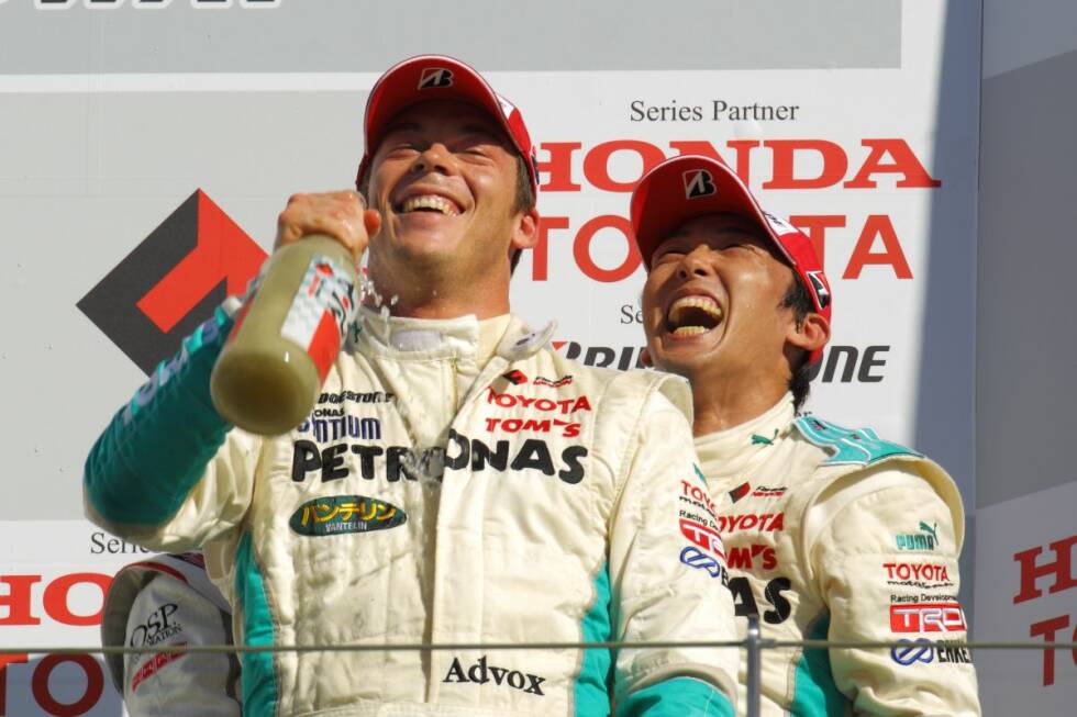 Foto zur News: Mit Ausnahme von 2008 (vier Podestplätze) holt Lotterer jedes Jahr mindestens einen Sieg in der Formel Nippon. Der Höhepunkt ist zweifellos die Saison 2011, als dem Deutschen endlich der ersehnte Titelgewinn mit dem Toyota-Werksteam Tom&#039;s gelingt.