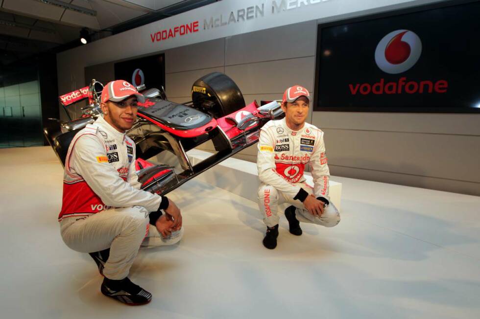 Foto zur News: Auch 2012 gehen Hamilton/Button als McLaren-Duo an den Start, können aber nicht an frühere Erfolge anknüpfen.