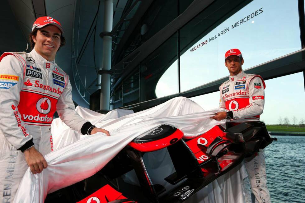 Foto zur News: McLaren, finanziell nicht mehr auf Rosen gebettet, heuert 2013 Sergio Perez an - in der Hoffnung auf mexikanische Sponsorenmillionen. Aber wegen mäßiger Leistungen bleibt es für ihn bei einer McLaren-Saison.