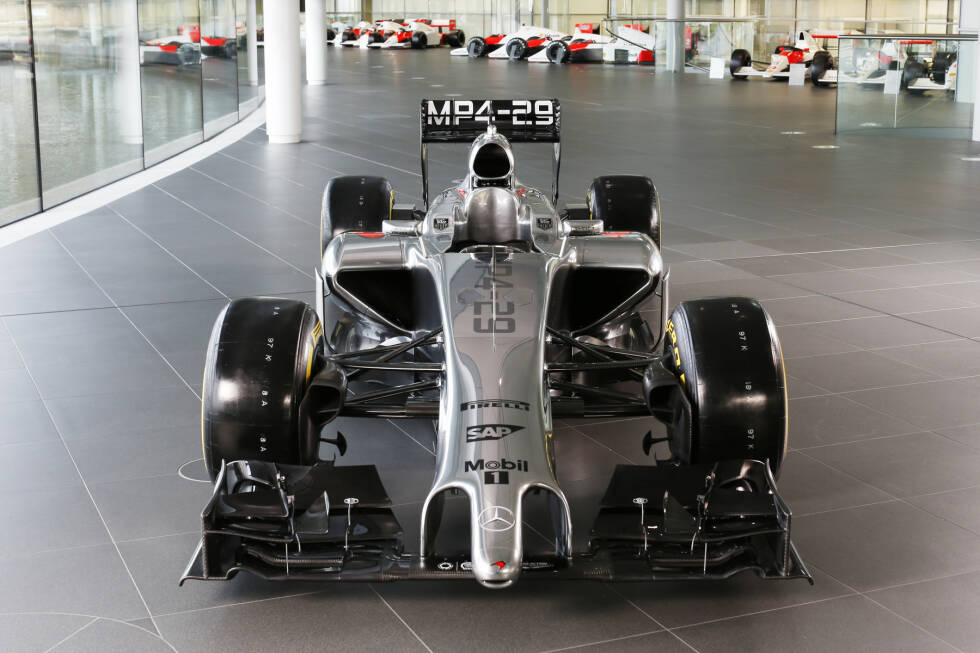Foto zur News: Daraufhin übernimmt 2014 Ron Dennis wieder das Kommando, doch auch mit dem MP4-29 kommt McLaren nicht aus dem Tief. Platz fünf in der Konstrukteurswertung kratzt am Ego des britischen Traditionsteams.