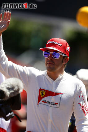 Foto zur News: Fernando Alonso reist 2013 mit dem Sieg bei seinem Heimrennen in Barcelona im Gepäck nach Monaco. Favorit ist allerdings Sebastian Vettel, der die WM zu diesem Zeitpunkt mit vier Punkten vor Kimi Räikkönen anführt. Außerdem hat in den drei Jahren zuvor immer ein Red-Bull-Pilot das Rennen im Fürstentum gewonnen.