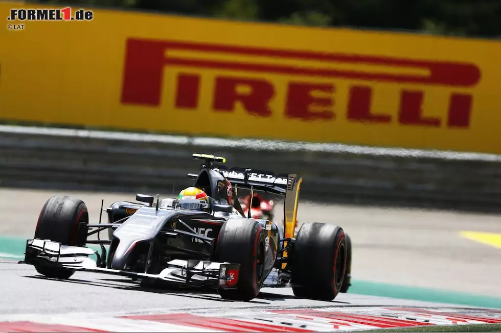 Blick (Schweiz): "Obwohl die Red-Bull-Autos keine Freude bereiten, darf sich Österreich trotzdem als Sieger fühlen. Der Spielberg-Kurs feiert ein tolles Comeback nach elf Jahren. Wie gewohnt siegen die Silberpfeile. Rosberg vor Hamilton, dahinter zwei Williams. Und wieder holt Sauber keine Punkte." Foto zur News: Blick (Schweiz): "Obwohl die Red-Bull-Autos keine Freude bereiten, darf sich Österreich trotzdem als Sieger fühlen. Der Spielberg-Kurs feiert ein tolles Comeback nach elf Jahren. Wie gewohnt siegen die Silberpfeile. Rosberg vor Hamilton, dahinter zwei Williams. Und wieder holt Sauber keine Punkte."