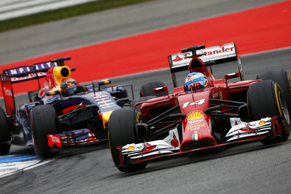 Foto zur News: AS (Spanien): &quot;Sebastian Vettel verlässt Red Bull, um bei Ferrari anzuheuern. Er wird dort Fernando Alonso ersetzen. Das war erwartet und angekündigt worden.&quot;