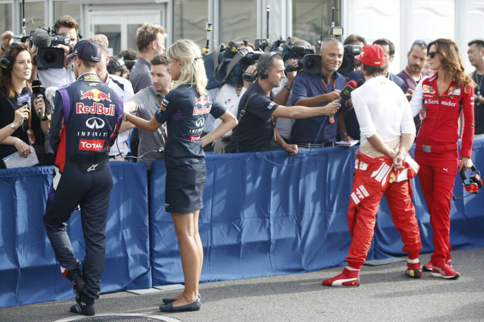 Foto zur News: L&#039;Equipe (Frankreich): &quot;Nach sechs Jahren wird Sebastian Vettel den österreichischen Rennstall Red Bull am Ende der Saison verlassen. Ohne Zweifel steht jetzt die Verbindung zu Ferrari, wo Fernando Alonso seinen Hut nehmen muss.&quot;
