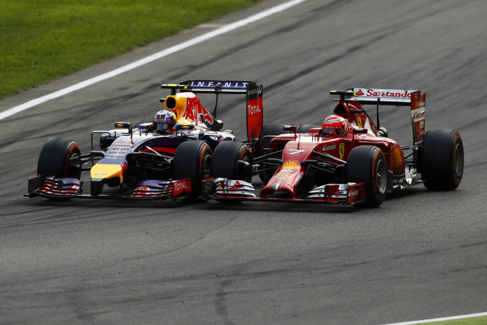 Foto zur News: Zum &quot;Überhol-König des Rennens&quot; krönt Experte Marc Surer aber Ricciardo: &quot;Das sieht immer so konsequent aus bei ihm. Wenn er geht, dann passt&#039;s.&quot; Hier gegen Kimi Räikkönen (Ferrari), der am Ende Neunter wird, ...