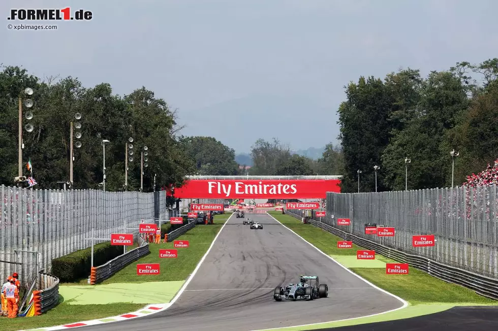 Foto zur News: Spitzenreiter Rosberg hat zu Beginn der sechsten Runde bereits 3,8 Sekunden Vorsprung.