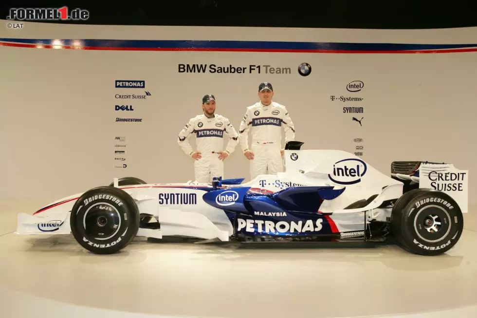 2008: Robert Kubica und Nick Heidfeld bleiben dem Team erhalten. Mit dem F1.08 gewinnt Kubica den Grand Prix von Kanada - bis heute der einzige Sieg in der Sauber-Historie. Zusammen holen Kubica und Heidfeld in der Saison 2008 elf Podestplätze und hinter Ferrari und McLaren Rang drei hinter Konstrukteurswertung. Foto zur News: 2008: Robert Kubica und Nick Heidfeld bleiben dem Team erhalten. Mit dem F1.08 gewinnt Kubica den Grand Prix von Kanada - bis heute der einzige Sieg in der Sauber-Historie. Zusammen holen Kubica und Heidfeld in der Saison 2008 elf Podestplätze und hinter Ferrari und McLaren Rang drei hinter Konstrukteurswertung.