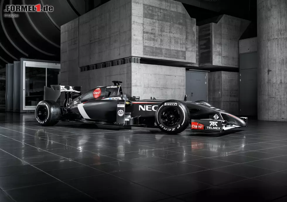 2014: Recht schmucklos durch die Veröffentlichung einiger Studiofotos präsentiert Sauber den C33. Es sollte ein schlechtes Omen für die Saison werden. Adrian Sutil und Esteban Gutierrez fahren mit dem C33 hoffnungslose hinterher. Erstmals in seiner Formel-1-Geschichte beendet das Sauber-Team eine Saison ohne WM-Punkt. Foto zur News: 2014: Recht schmucklos durch die Veröffentlichung einiger Studiofotos präsentiert Sauber den C33. Es sollte ein schlechtes Omen für die Saison werden. Adrian Sutil und Esteban Gutierrez fahren mit dem C33 hoffnungslose hinterher. Erstmals in seiner Formel-1-Geschichte beendet das Sauber-Team eine Saison ohne WM-Punkt.