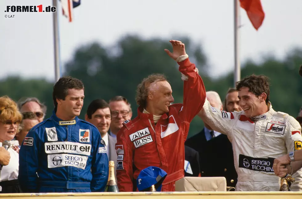 Niki Lauda: "Senna war ein unglaublich charismatischer Typ, fahrerisch sensationell, im Regen unglaublich. Einfach eine Ausnahmeerscheinung. Einer der besten Rennfahrer überhaupt. Da konnten weder Prost, Mansell noch Piquet mithalten. Senna war in allen Punkten besser. Voll fokussiert, voll talentiert, kannte jedes Detail und war einfach rücksichtslos. Er hat die Menschen angezogen durch seine Ausstrahlung." (auto motor und sport) Foto zur News: Niki Lauda: "Senna war ein unglaublich charismatischer Typ, fahrerisch sensationell, im Regen unglaublich. Einfach eine Ausnahmeerscheinung. Einer der besten Rennfahrer überhaupt. Da konnten weder Prost, Mansell noch Piquet mithalten. Senna war in allen Punkten besser. Voll fokussiert, voll talentiert, kannte jedes Detail und war einfach rücksichtslos. Er hat die Menschen angezogen durch seine Ausstrahlung." (auto motor und sport)