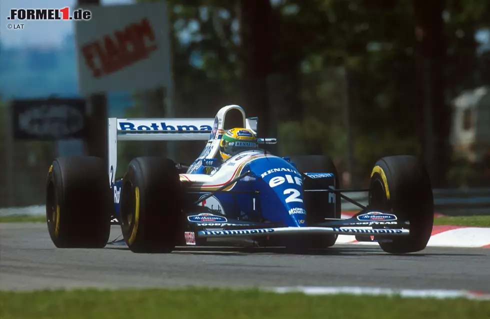 David Coulthard: "Ich nahm an dem Imola-Wochenende in Silverstone an einem Formel-3000-Rennen teil. Ich war seit drei Jahren Testfahrer bei Williams. Am Sonntagmorgen erhielt ich ein Fax von Williams mit den besten Wünschen für mein Rennwochenende. Auch Ayrton hatte unterschrieben. Am Abend hat mich das Team dann informiert. Es war ein großer Schock, obwohl ich Ayrton nicht kannte. Er war der Gott, ich der Lehrjunge. Deshalb habe ich immer ganz still in den Briefings gesessen und zugehört, was er über das Auto gesagt hat. Unglaublich wie detailverliebt Ayrton war. Viel extremer noch als Alain Prost." (auto motor und sport) Foto zur News: David Coulthard: "Ich nahm an dem Imola-Wochenende in Silverstone an einem Formel-3000-Rennen teil. Ich war seit drei Jahren Testfahrer bei Williams. Am Sonntagmorgen erhielt ich ein Fax von Williams mit den besten Wünschen für mein Rennwochenende. Auch Ayrton hatte unterschrieben. Am Abend hat mich das Team dann informiert. Es war ein großer Schock, obwohl ich Ayrton nicht kannte. Er war der Gott, ich der Lehrjunge. Deshalb habe ich immer ganz still in den Briefings gesessen und zugehört, was er über das Auto gesagt hat. Unglaublich wie detailverliebt Ayrton war. Viel extremer noch als Alain Prost." (auto motor und sport)
