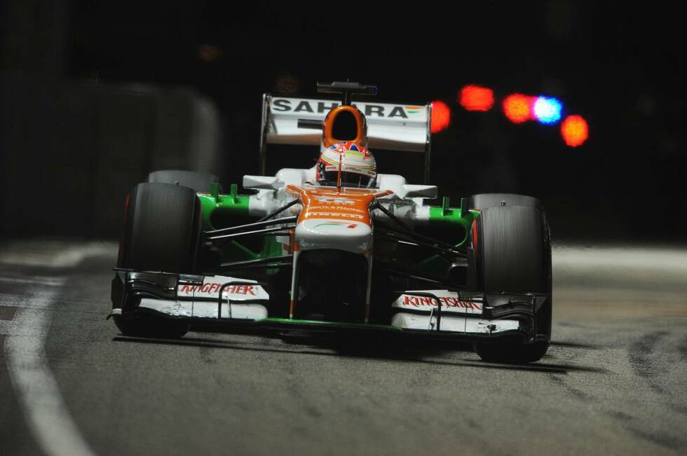 Foto zur News: Paul di Resta kann in den Kampf um Punkte nicht mehr mit eingreifen. Der Schotte verliert auf Rang zehn liegend sein Auto aus der Kontrolle und rutscht sechs Runden vor dem Ende geradeaus in die Mauer. Wird das für Sebastian Vettel noch einmal eng? Nein, der Force India kann ohne Safety-Car geborgen werden.