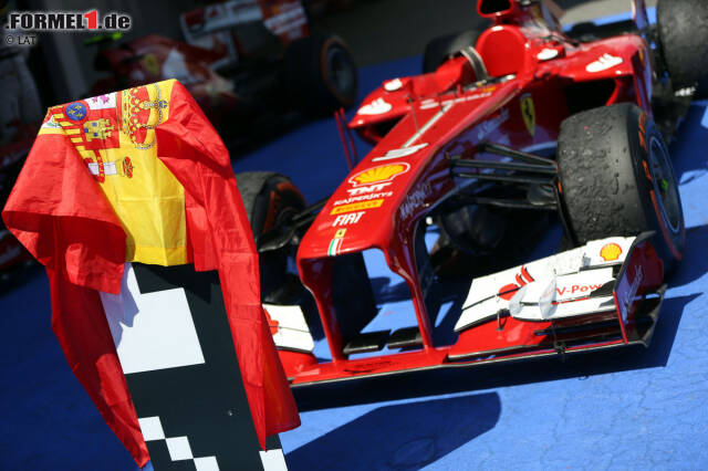 Foto zur News: Fiesta española dank Fernando Alonso hieß es 2013 auf der iberischen Halbinsel: Es ist mitterweile fast schon Tradition, dass der Spanien-Grand-Prix in Barcelona die Europa-Saison des Formel-1-Kalenders einläutet. Eine nicht ganz so alte Paddock-Weisheit besagt: Wer auf dem Circuit de Catalunya schnell ist, der ist es auch den Rest der Saison über.