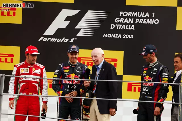 Trotz dieses Schicksalsschlages wendet sich John Surtees nicht vom Motorsport ab und ist weiter regelmäßig bei Rennen zu Gast. 2013 führte er in Monza die Podiums-Interviews. Foto zur News: Trotz dieses Schicksalsschlages wendet sich John Surtees nicht vom Motorsport ab und ist weiter regelmäßig bei Rennen zu Gast. 2013 führte er in Monza die Podiums-Interviews.